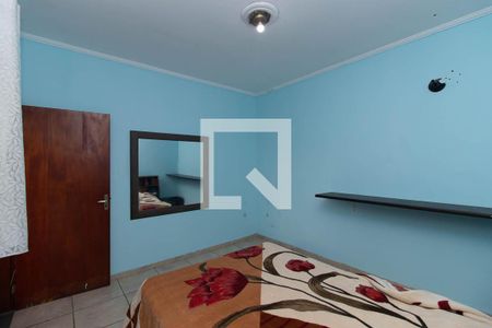 Quarto 3 de casa à venda com 6 quartos, 270m² em Vila Nova Galvão, São Paulo