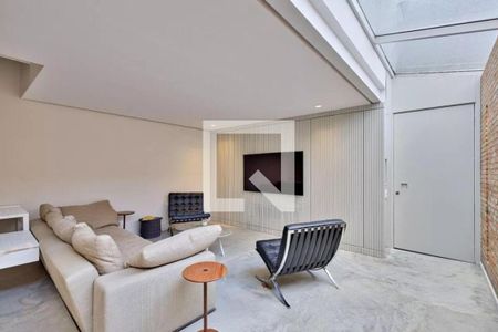 Casa à venda com 3 quartos, 160m² em Santo Amaro, São Paulo