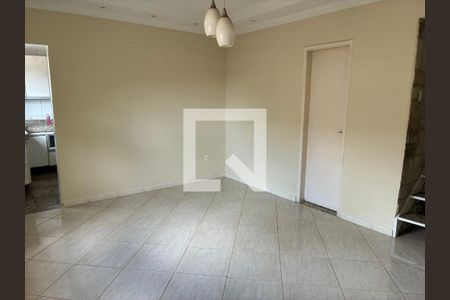 Sala de casa para alugar com 3 quartos, 200m² em São Joaquim, Contagem
