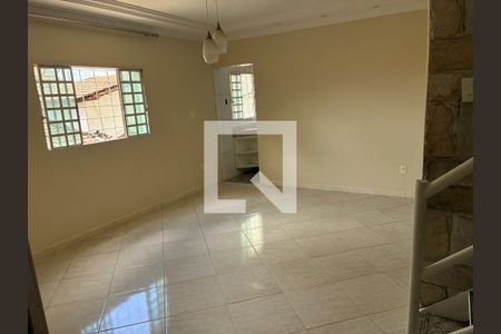 Sala de casa para alugar com 3 quartos, 200m² em São Joaquim, Contagem