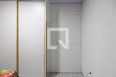 Quarto 2 de casa para alugar com 2 quartos, 50m² em Vila Jacuí, São Paulo