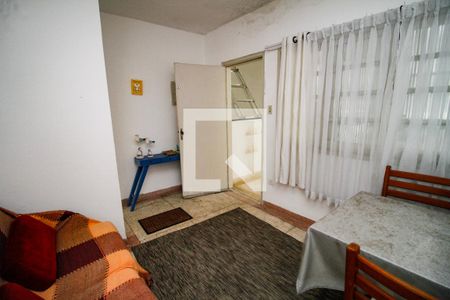 Sala de apartamento para alugar com 2 quartos, 60m² em Vila Tupi, Praia Grande