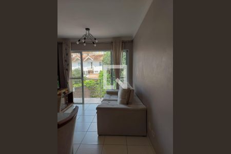 Sala de apartamento para alugar com 3 quartos, 70m² em Jardim Barbacena, Cotia