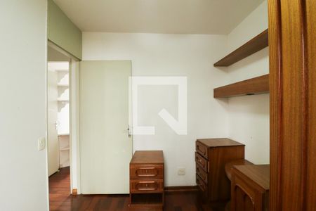Quarto 1 de apartamento para alugar com 2 quartos, 53m² em Parque Peruche, São Paulo