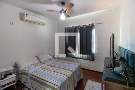 Suíte de apartamento para alugar com 2 quartos, 360m² em Itaipu, Niterói