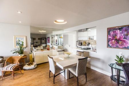 Sala de apartamento à venda com 3 quartos, 110m² em Alphaville, Santana de Parnaíba