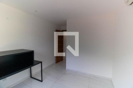 Quarto de apartamento à venda com 2 quartos, 140m² em Itaipu, Niterói