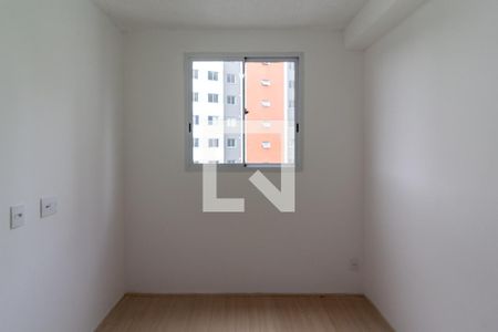 Quarto 1 de apartamento para alugar com 2 quartos, 34m² em Jardim Sabara, São Paulo