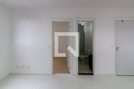 Sala de apartamento para alugar com 2 quartos, 34m² em Jardim Sabara, São Paulo