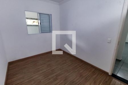 Quarto de casa para alugar com 1 quarto, 40m² em Jardim Maria Luiza, Taboão da Serra