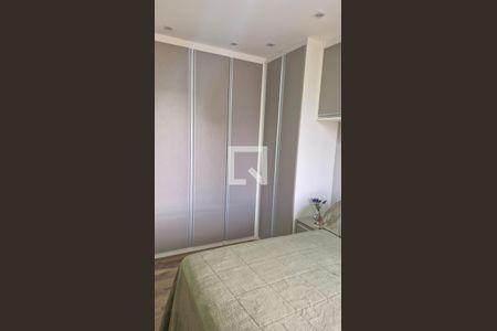 Quarto de apartamento à venda com 3 quartos, 75m² em Jardim Tupanci, Barueri
