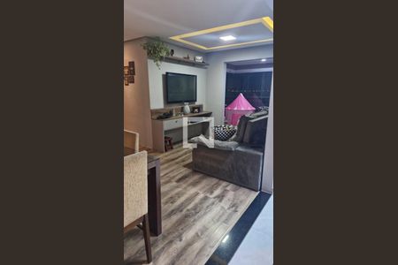 Sala de apartamento à venda com 3 quartos, 75m² em Jardim Tupanci, Barueri