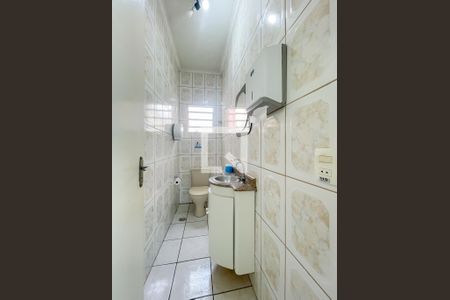 Lavabo de casa para alugar com 5 quartos, 200m² em Centro, Osasco