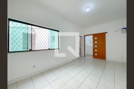 Suíte de casa para alugar com 5 quartos, 200m² em Centro, Osasco