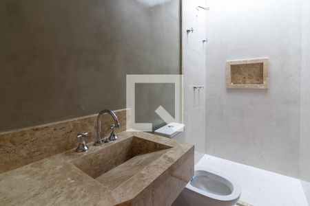 Banheiro Suíte 1 de casa para alugar com 3 quartos, 190m² em Campo Grande, São Paulo