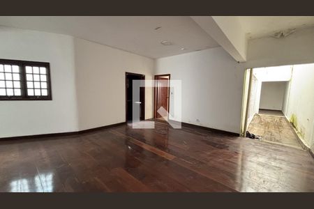 Sala 1 de casa para alugar com 5 quartos, 450m² em Centro, Jacareí