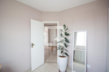 Quarto 2 de apartamento à venda com 2 quartos, 56m² em Arvoredo, Contagem