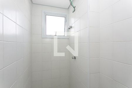 Banheiro de kitnet/studio para alugar com 1 quarto, 30m² em Cidade Mãe do Céu, São Paulo