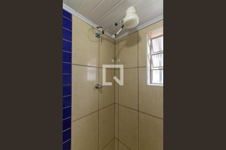 Banheiro da Suíte de casa para alugar com 2 quartos, 70m² em Vila Granada, São Paulo