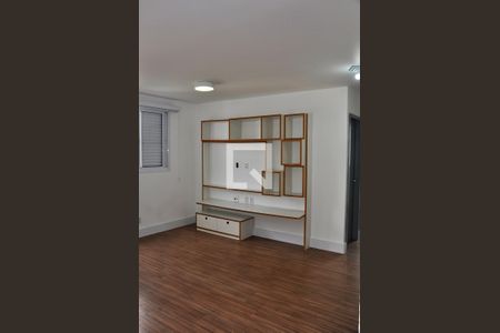 Detalhe - Sala e Sala de Jantar de apartamento à venda com 2 quartos, 69m² em Vila Guedes, São Paulo