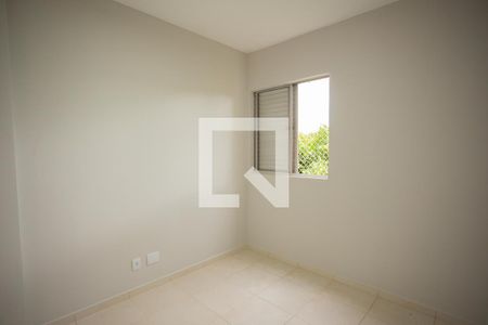 QUARTO 1 de apartamento à venda com 2 quartos, 54m² em Parque Maria Domitila, São Paulo
