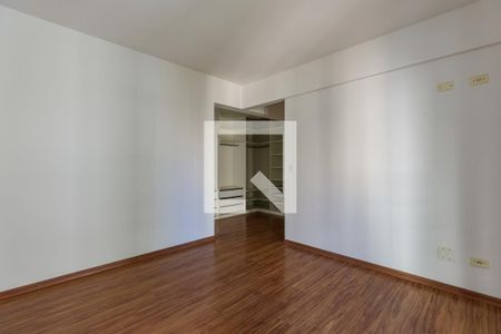 Suíte de apartamento à venda com 3 quartos, 110m² em Jardim Maria Rosa, Taboão da Serra
