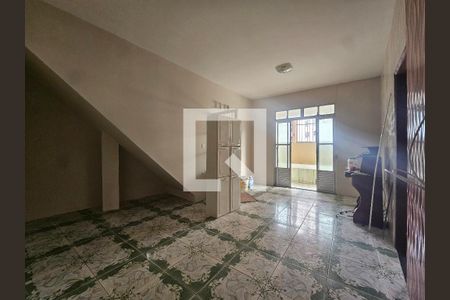 sala de casa para alugar com 3 quartos, 100m² em Vale das Pedrinhas, Salvador