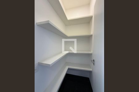 Despensa de apartamento para alugar com 4 quartos, 188m² em Vale do Sereno, Nova Lima