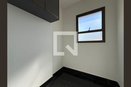 Quarto de Serviço de apartamento para alugar com 4 quartos, 188m² em Vale do Sereno, Nova Lima