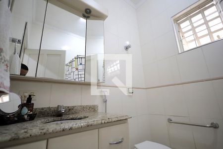 Banheiro 1 de casa à venda com 5 quartos, 271m² em Vila Alice, Santo André