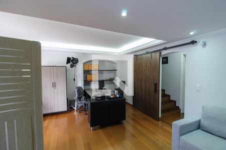 Sala de casa à venda com 3 quartos, 205m² em Jardim Jussara, São Paulo