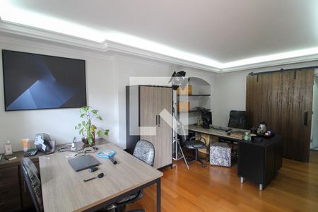 Sala de casa à venda com 3 quartos, 205m² em Jardim Jussara, São Paulo