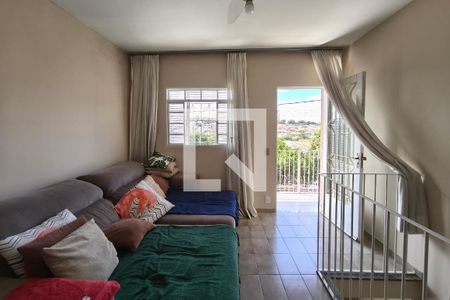 Sala de casa à venda com 3 quartos, 130m² em Jardim Capivari, Campinas