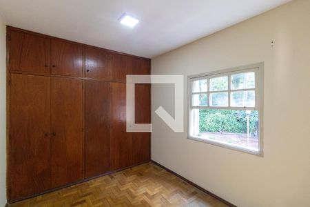 Quarto 01 de apartamento para alugar com 3 quartos, 80m² em Vila Joao Jorge, Campinas