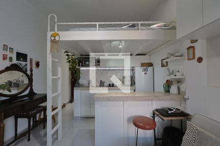Sala de kitnet/studio à venda com 1 quarto, 30m² em Santo Agostinho, Belo Horizonte