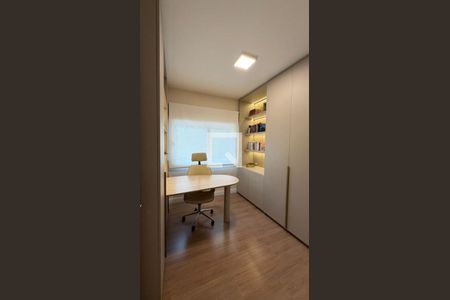 Quarto 1 de apartamento para alugar com 2 quartos, 55m² em Rio Branco, Porto Alegre