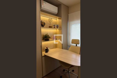 Quarto 1 de apartamento para alugar com 2 quartos, 55m² em Rio Branco, Porto Alegre