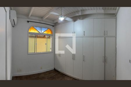 Quarto de casa para alugar com 5 quartos, 266m² em Lagoa da Conceição, Florianópolis