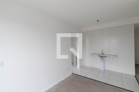 Sala/Cozinha/Área de Serviço de apartamento para alugar com 2 quartos, 39m² em Parque Maria Luiza, São Paulo