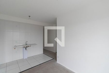 Sala/Cozinha/Área de Serviço de apartamento para alugar com 2 quartos, 39m² em Parque Maria Luiza, São Paulo