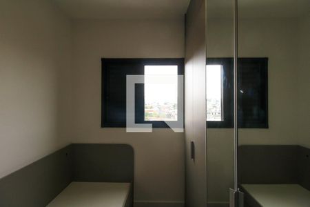 Quarto 2 de apartamento para alugar com 2 quartos, 45m² em Vila Fernandes, São Paulo