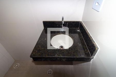 Banheiro de apartamento para alugar com 1 quarto, 25m² em Vila Prudente, São Paulo