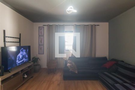 Sala de casa para alugar com 2 quartos, 80m² em Conjunto Habitacional Sao Sebastiao, Mogi das Cruzes