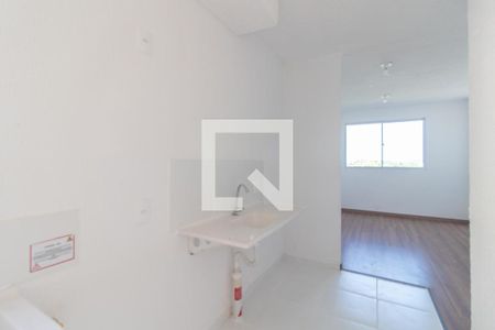 Cozinha e Área de Serviço de apartamento para alugar com 2 quartos, 40m² em Ipanema, Porto Alegre