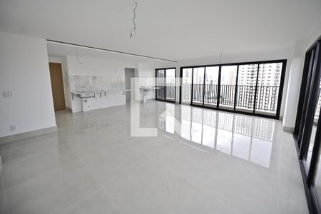 Apartamento para alugar com 3 quartos, 150m² em Serrinha, Goiânia