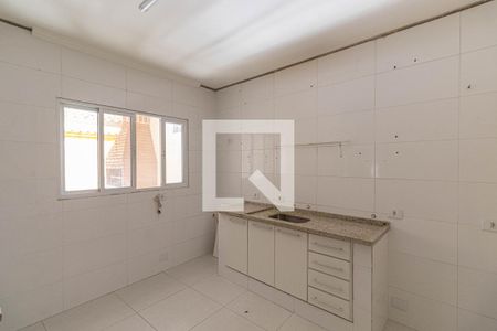 Sala e Cozinha de casa para alugar com 1 quarto, 55m² em Jardim dos Ipes, São Paulo