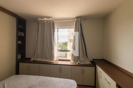 Quarto 2 de apartamento para alugar com 3 quartos, 76m² em Portão, Curitiba