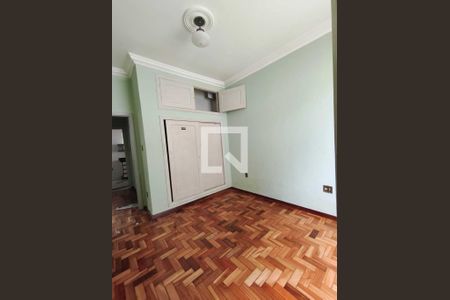 Casa para alugar com 4 quartos, 270m² em Sagrada Família, Belo Horizonte