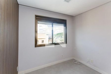 Quarto de apartamento para alugar com 1 quarto, 60m² em Petrópolis, Porto Alegre