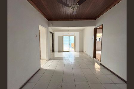 Casa para alugar com 2 quartos, 160m² em Pompéia, Belo Horizonte